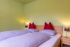 2 bedrooms, in-room safe, travel crib, WiFi