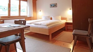 1 bedroom, WiFi, bed sheets