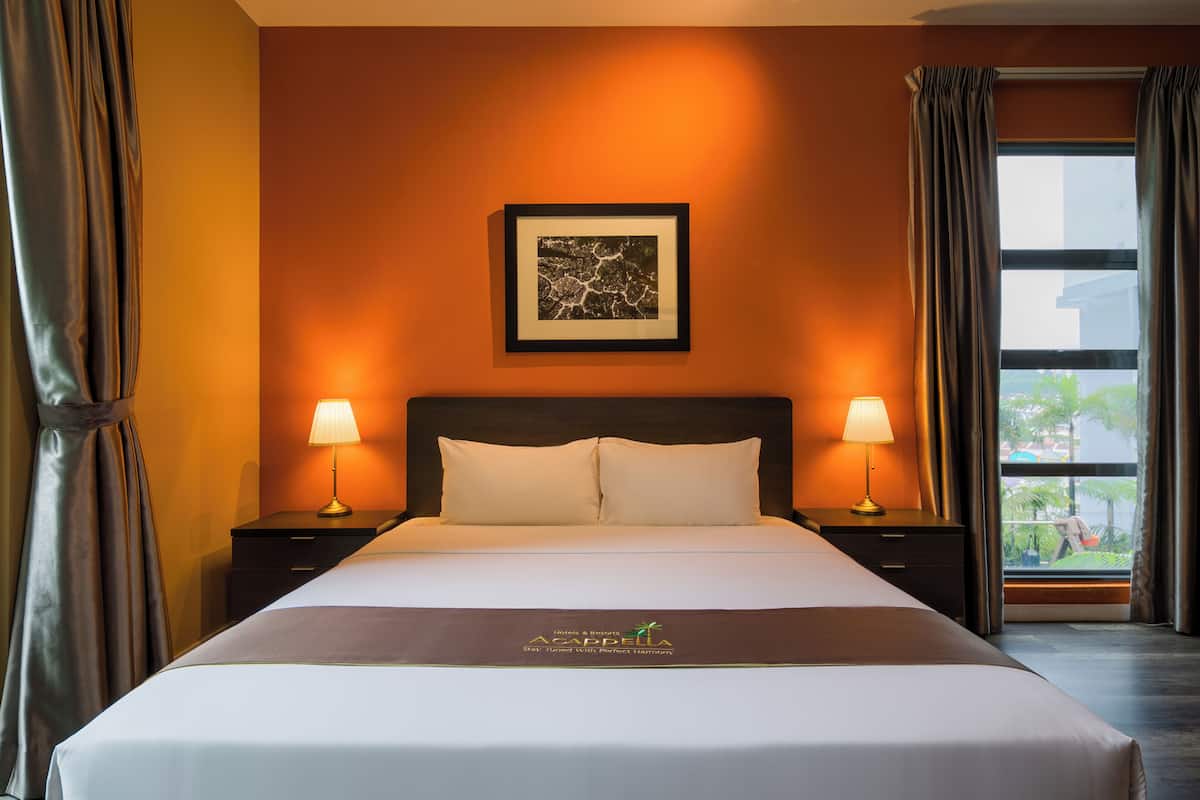 Family Suite (Premier Plus) | Peti besi dalam bilik, meja, seterika/papan seterika, Wi-fi percuma 