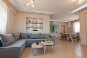Living area - Harmony of Nature villa (Rethymno)