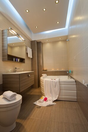 Villa, 3 Bedrooms, Private Pool | Bathroom