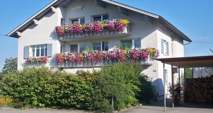 Lomahuoneisto Haus Bereuter - Huoneisto 1