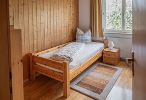 4 bedrooms, desk, WiFi, bed sheets - Apartment Haus Bereuter - Apartment 1 (Lingenau)