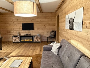 TV - Apartment 3 with balcony - Strolz Karin - Appartements Strolz (Schoppernau)