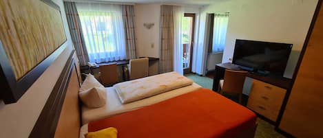 1 bedroom, in-room safe, WiFi, bed sheets