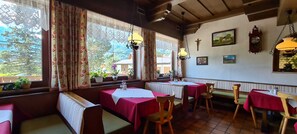 Dining - Single Room - Landhaus Gugger (Berg)