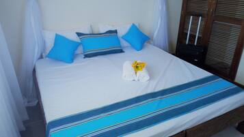 2 bedrooms, individually decorated, individually furnished