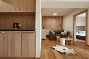 Deluxe Apartment, 1 Bedroom | Laptop workspace, blackout drapes, soundproofing, free WiFi - Monte House (Zakopane)