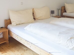 2 bedrooms