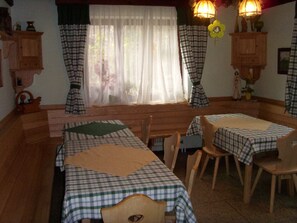 تناول الطعام