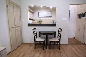Premium Studio in the Center | Private kitchenette