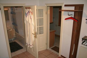 Haartrockner, Handtücher
