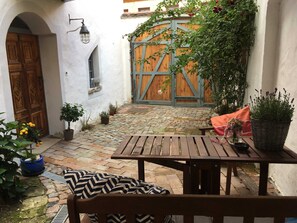 Luokittelematon kuva, 4 kautta 19, painike