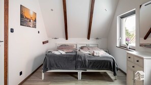 2 habitaciones, caja de seguridad en la habitación y cuna de viaje 