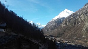 Luokittelematon kuva, 5 kautta 10, painike