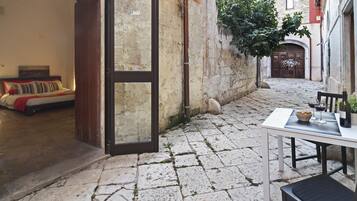 Family Studio | Terrace/patio