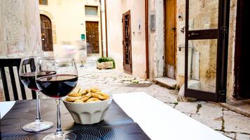 Perhestudio | Terassi/patio