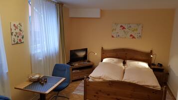 1 bedroom, iron/ironing board, travel crib, free WiFi