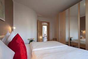 2 chambres, coffre-fort, lit de bébé portatif, Wi-Fi