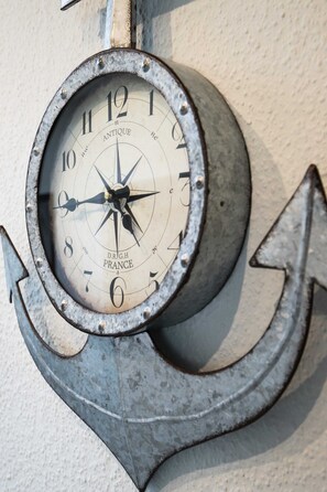 Unclassified image, 2 of 77, button