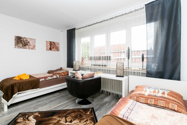 3 Schlafzimmer, Reisekinderbett, WLAN, Bettwäsche