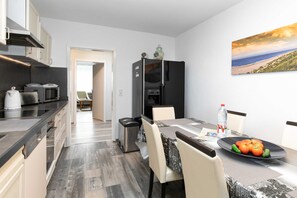 Imagen sin descripción, 4 de 77, botón