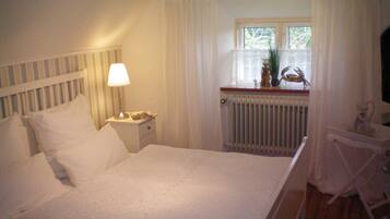 3 Schlafzimmer, Reisekinderbett, WLAN, Bettwäsche