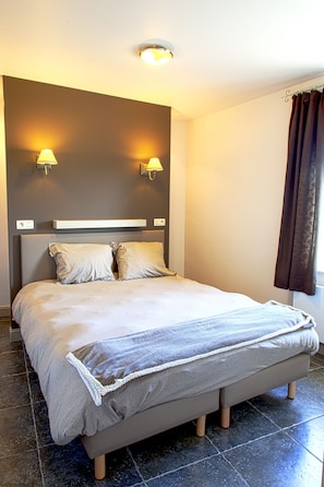 Apartamento conforto, 2 quartos | Wi-Fi de cortesia, roupa de cama