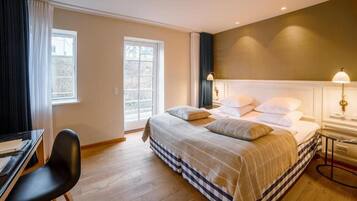 Large Estate Room with bathtub | 1 habitación y caja de seguridad en la habitación