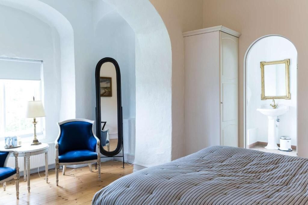 castle room | in-room safe, individually decorated, desk, blackout curtains