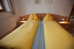 2 Schlafzimmer, Zimmersafe, Reisekinderbett, WLAN