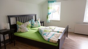 3 bedrooms, in-room safe, travel crib, WiFi