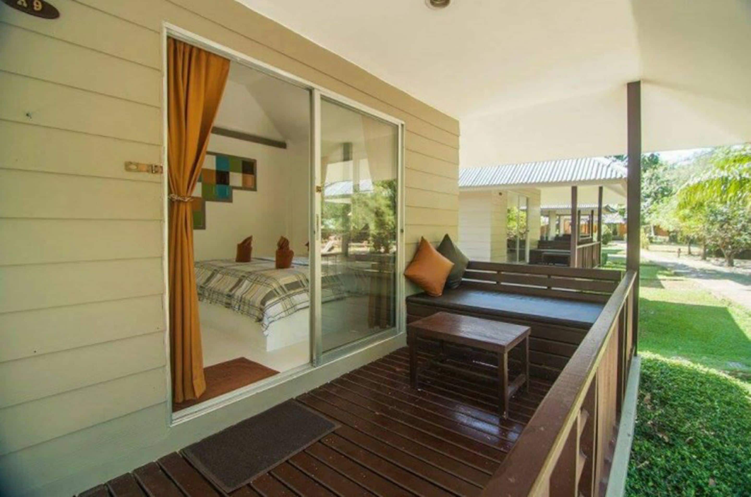 Superior Room with Fan | バルコニー