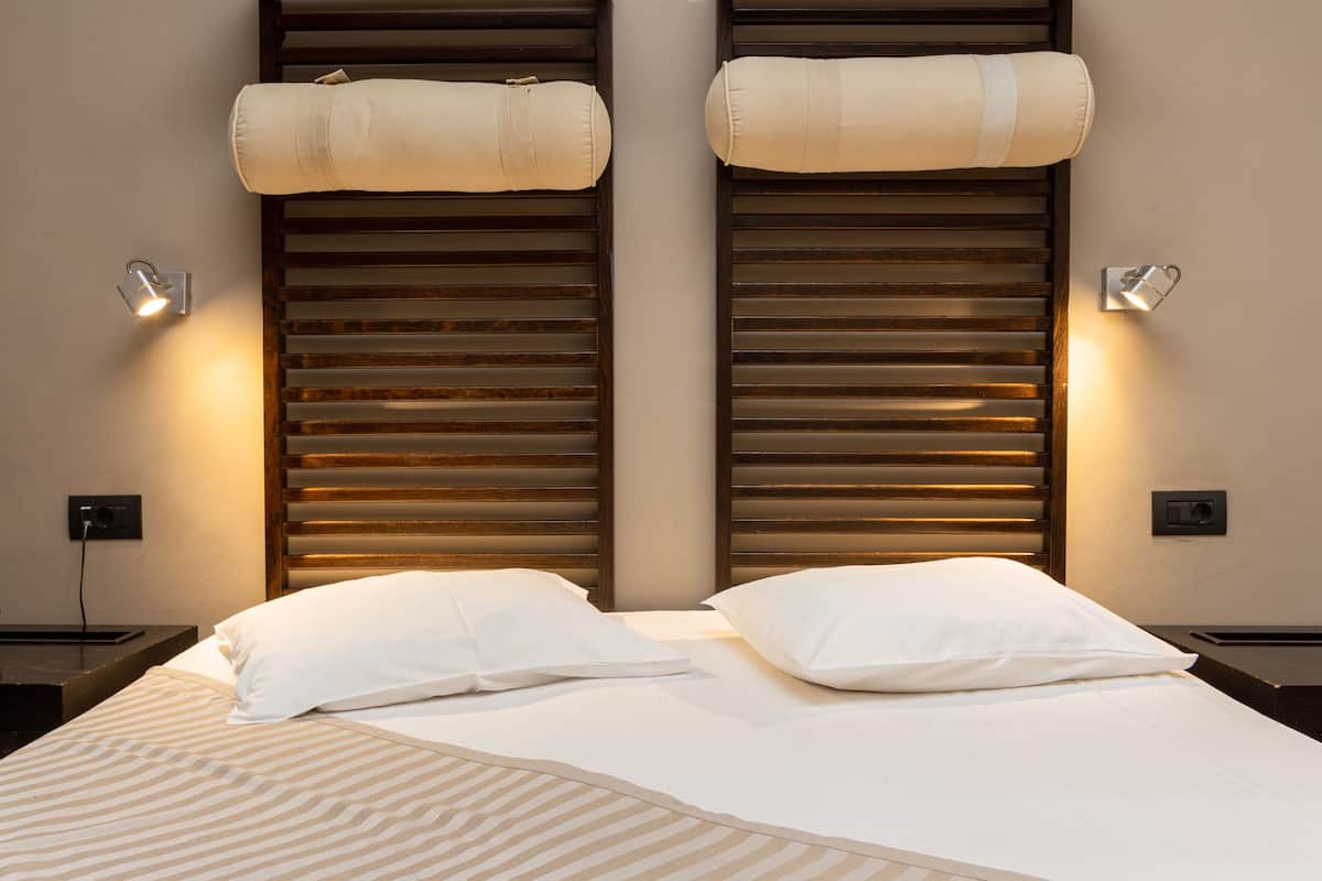 Habitación con 1 cama doble o 2 individuales, vistas al mar | Caja fuerte, escritorio, sistema de insonorización y cunas gratuitas