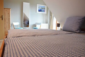 2 bedrooms, in-room safe, travel cot, WiFi - Fewo Seeblick - Holiday home Eitel (Spalt)