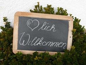 Unclassified image, 2 of 33, button - Künzelspitze DZ#2 - Ritter Anni - Haus Ritter (Schoppernau)