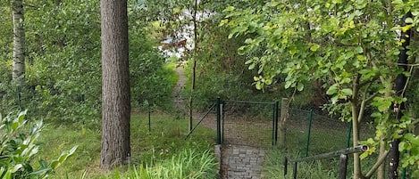 Enceinte de lâhĂ©bergement