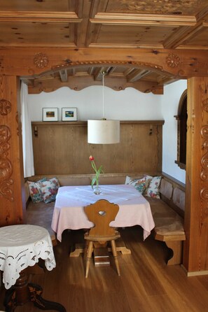 Dining - Room Üntsche - Pension Zita (Schoppernau)