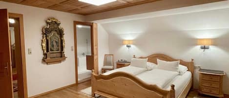 1 quarto, cofres nos quartos, ferros/tábuas de passar roupa, Wi-Fi