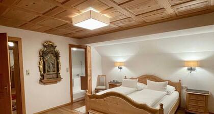 Vacation apartment 2, spacious comfort, balcony (4 Edelweiss) - Haus Kammern 168