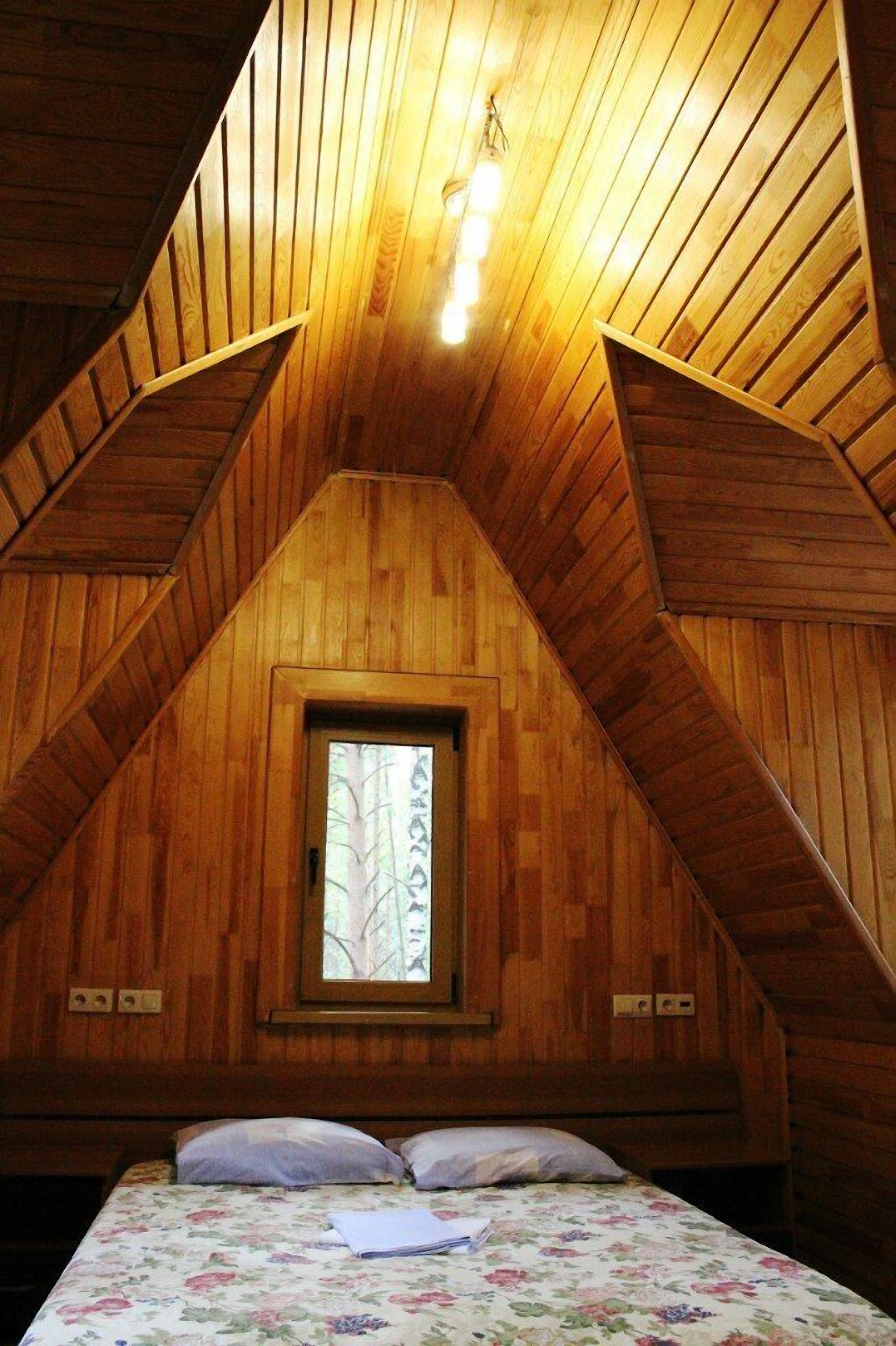 Iron/ironing board, free WiFi