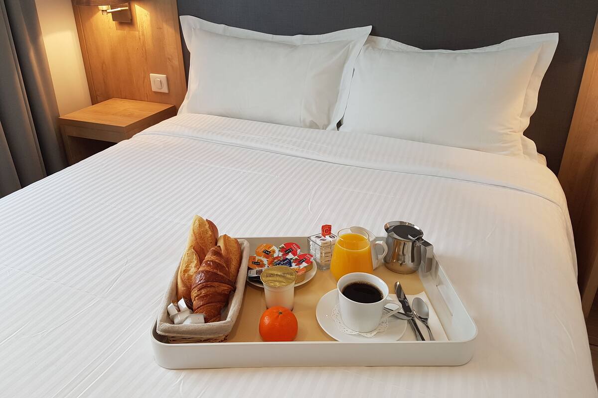 room service – dining