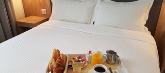 โรงแรม Mary’s - Caen Centre Gare Sncf