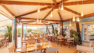 Beach bar