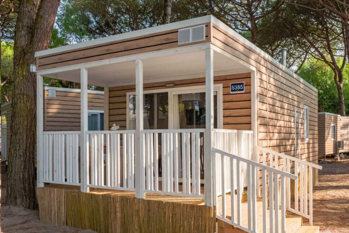 Superior Mobile Home | 2 bedrooms, free WiFi, bed sheets