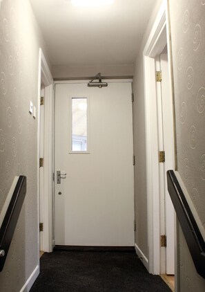 Bathroom - KC Accommodation (Dungannon)