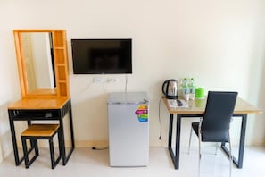 Escrivaninha, camas extras/dobráveis (sobretaxa), Wi-Fi de cortesia