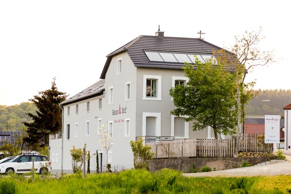 Front of property - Haus & Hof (Perl)