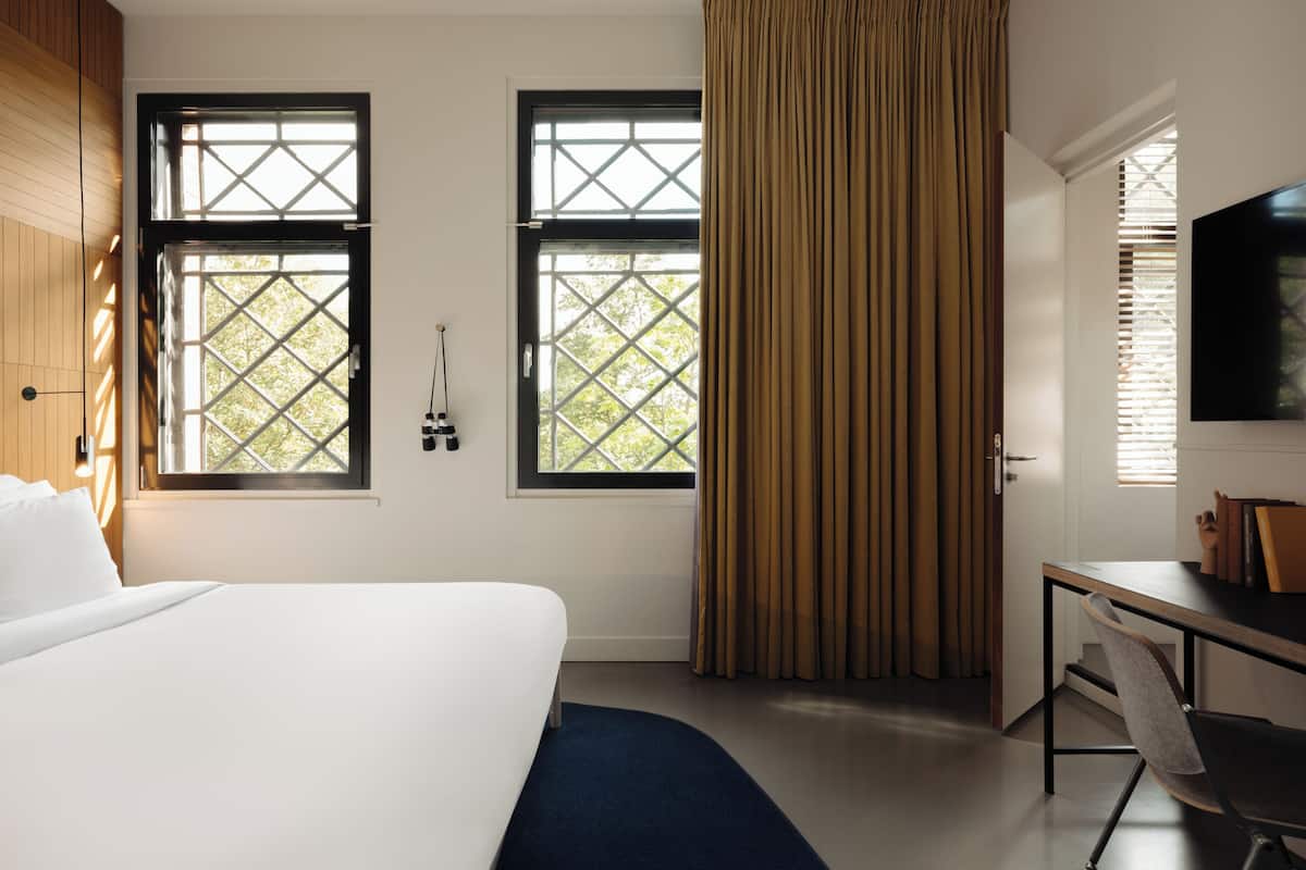 Conscious Wow Room, Park view