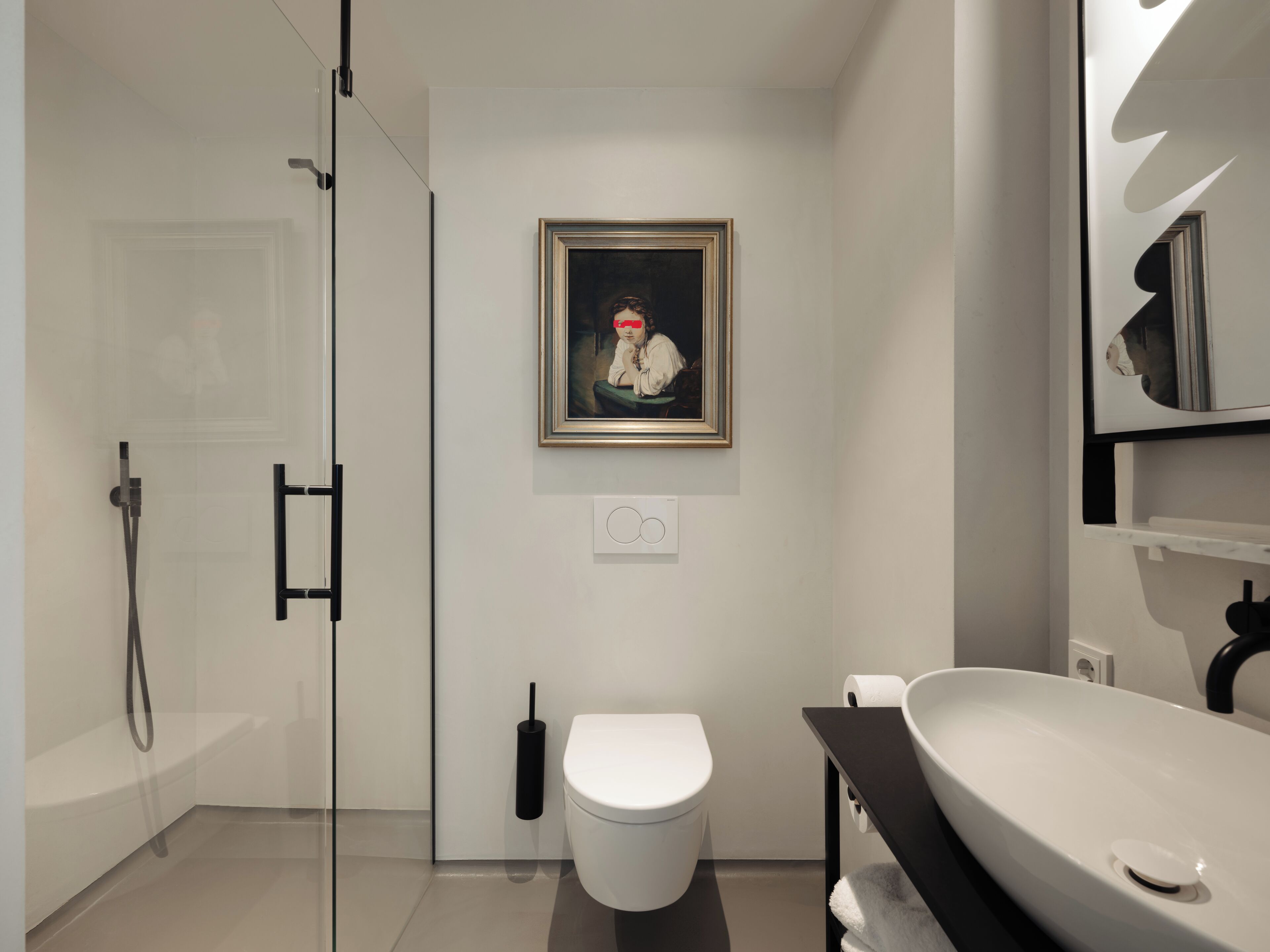 conscious loft | bathroom | shower, eco-friendly toiletries, hair dryer, towels